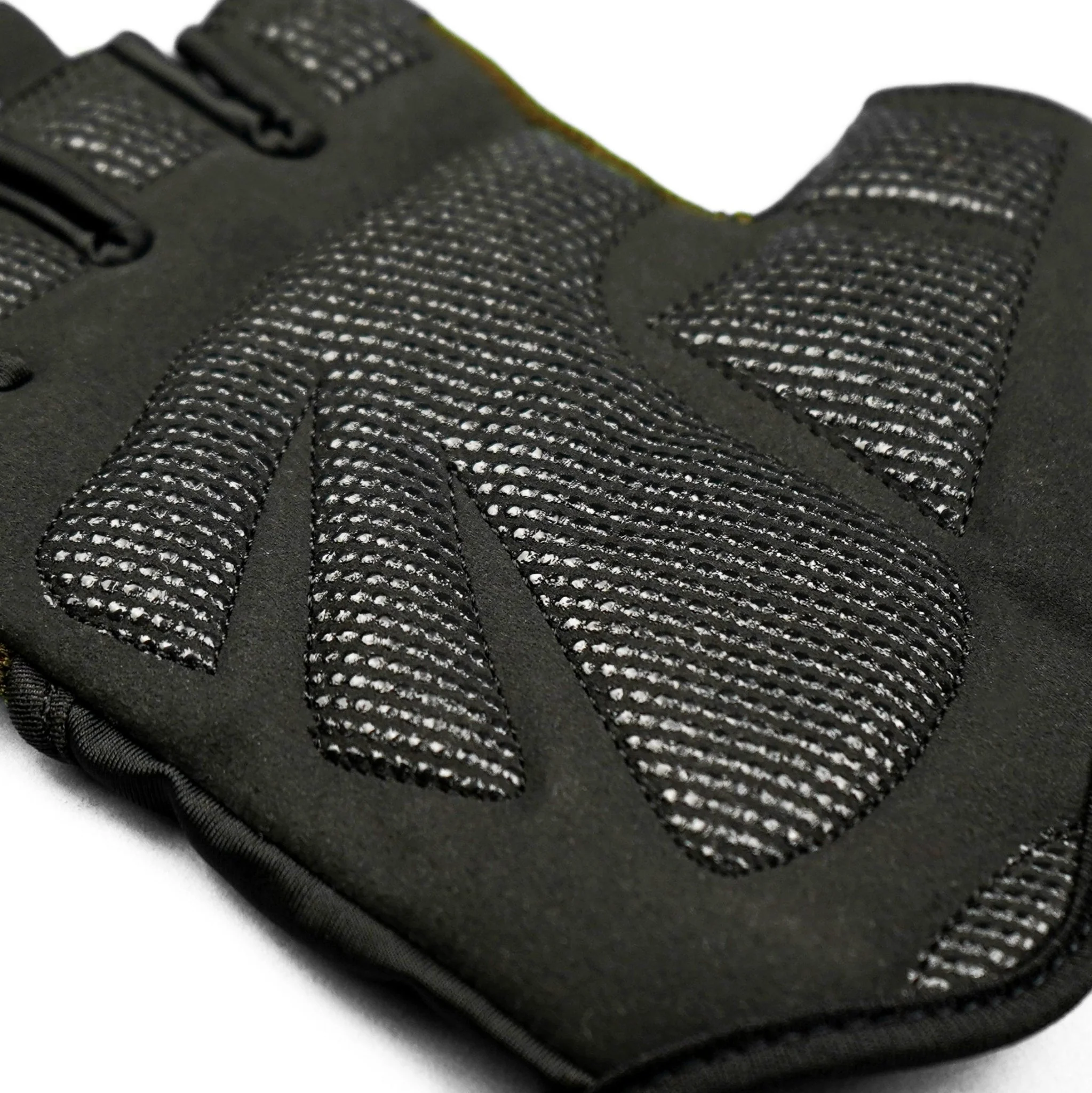 Aero-Mesh Stealth Black Weightlifting Gloves - Image 4