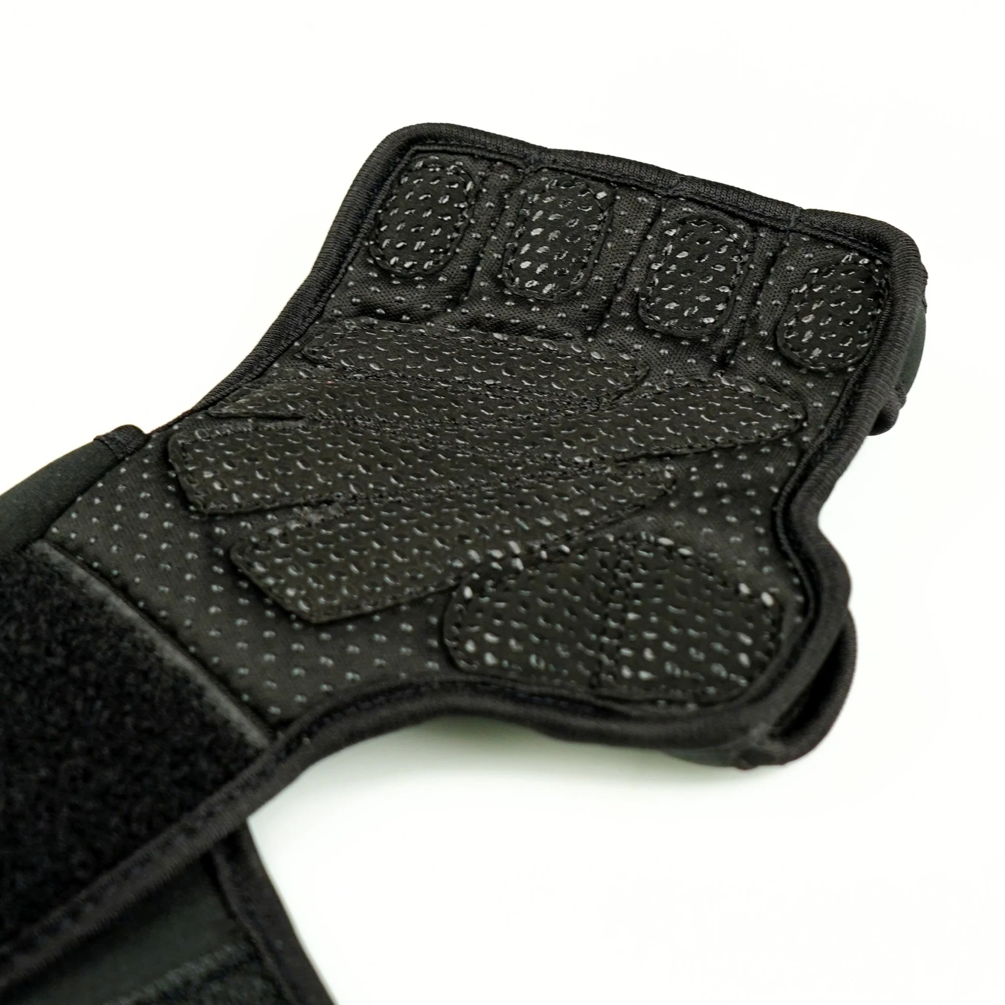 Textured Stealth Weightlifting Grips - Image 4
